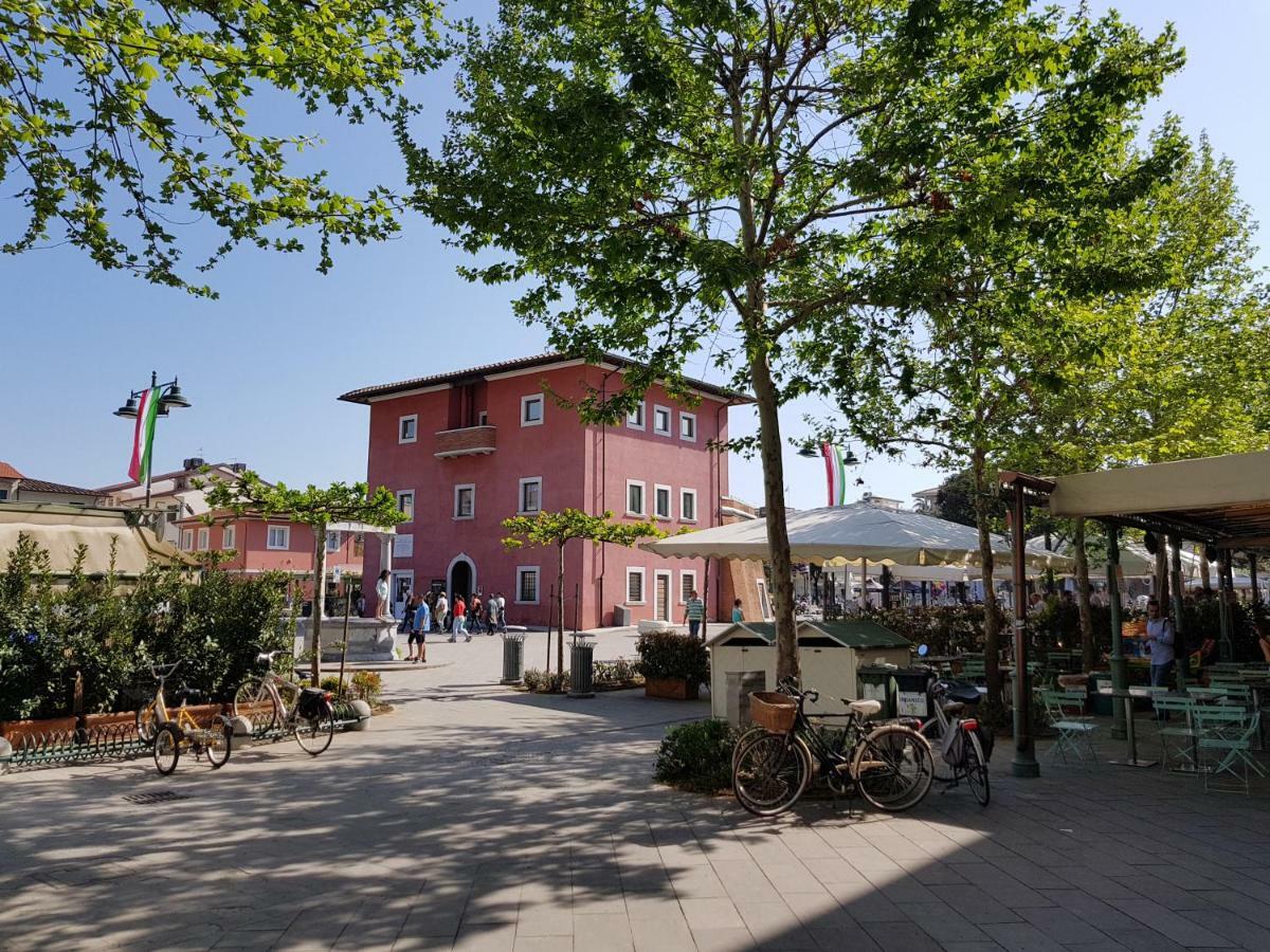 Rodeo Drive * Viareggio